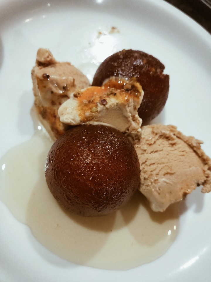 food gulabjam