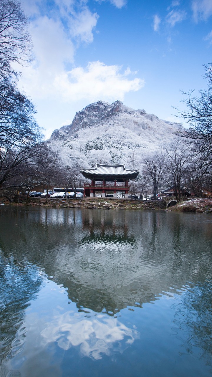 Lake View