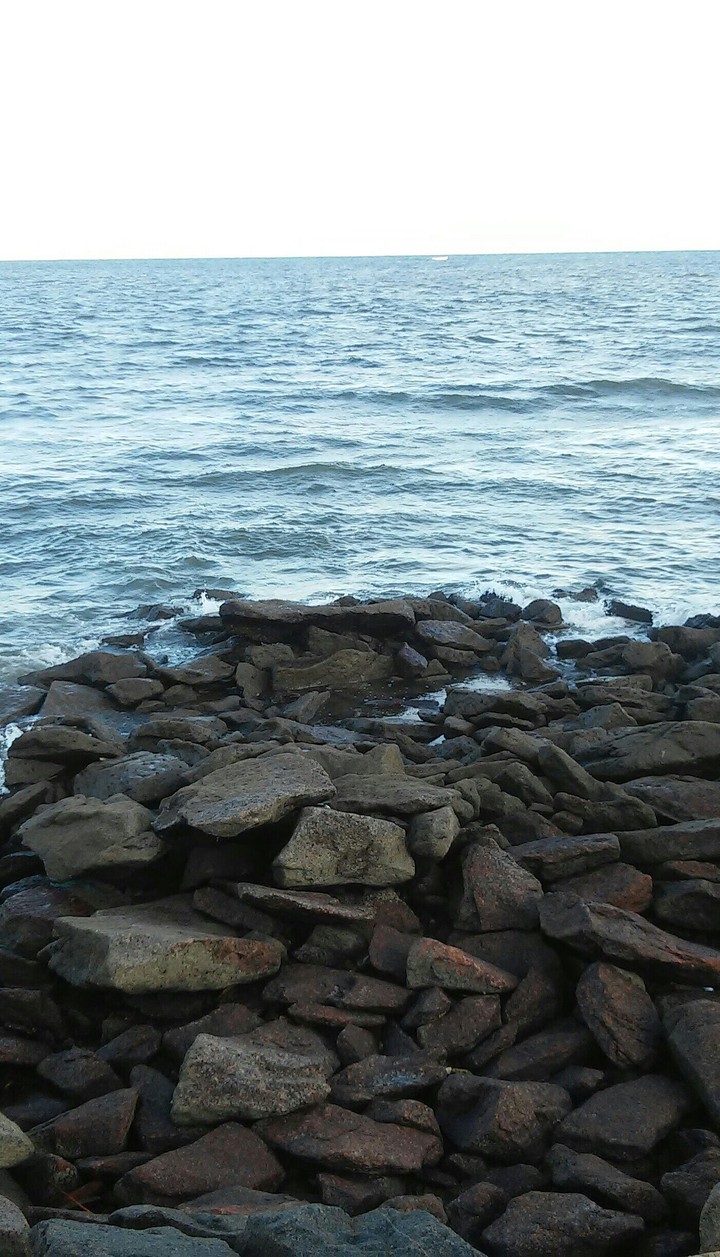 Beira da praia na Orla de Olinda