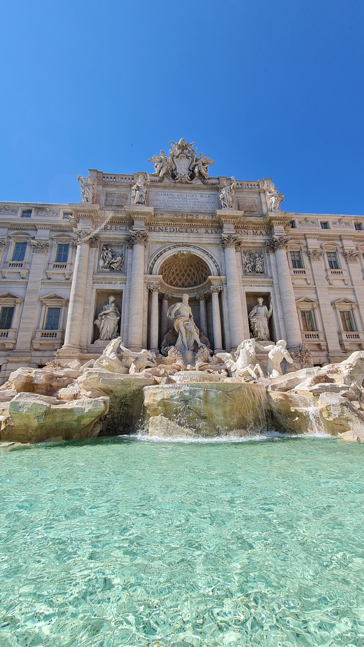 fontana di trevi