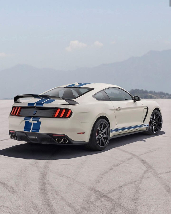 Ford Mustang Shelby GT350 Heritage Edition 2020