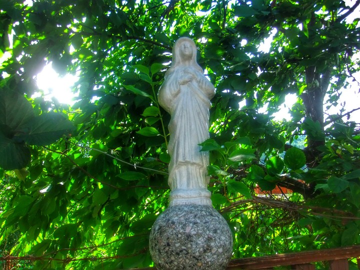 Fountain statue