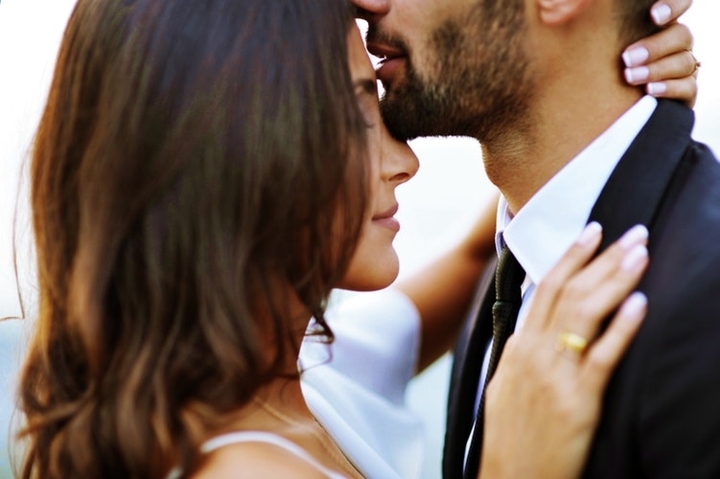 kisses