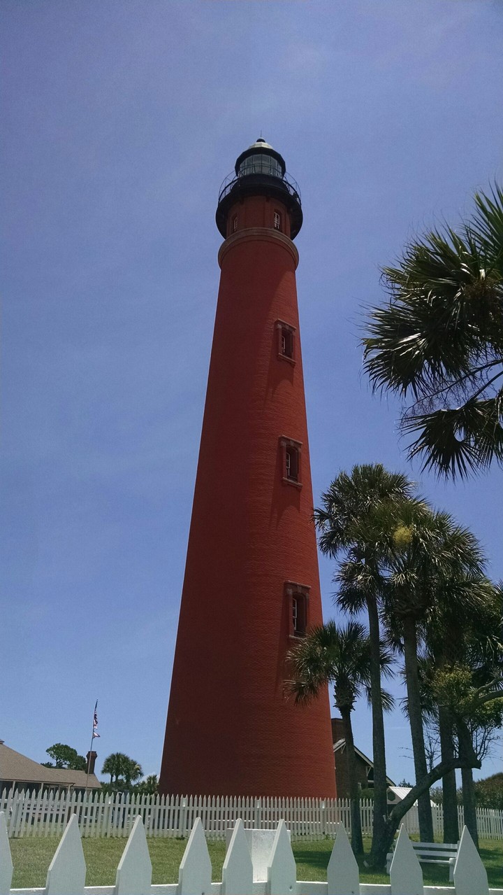 Red Lighthouse
