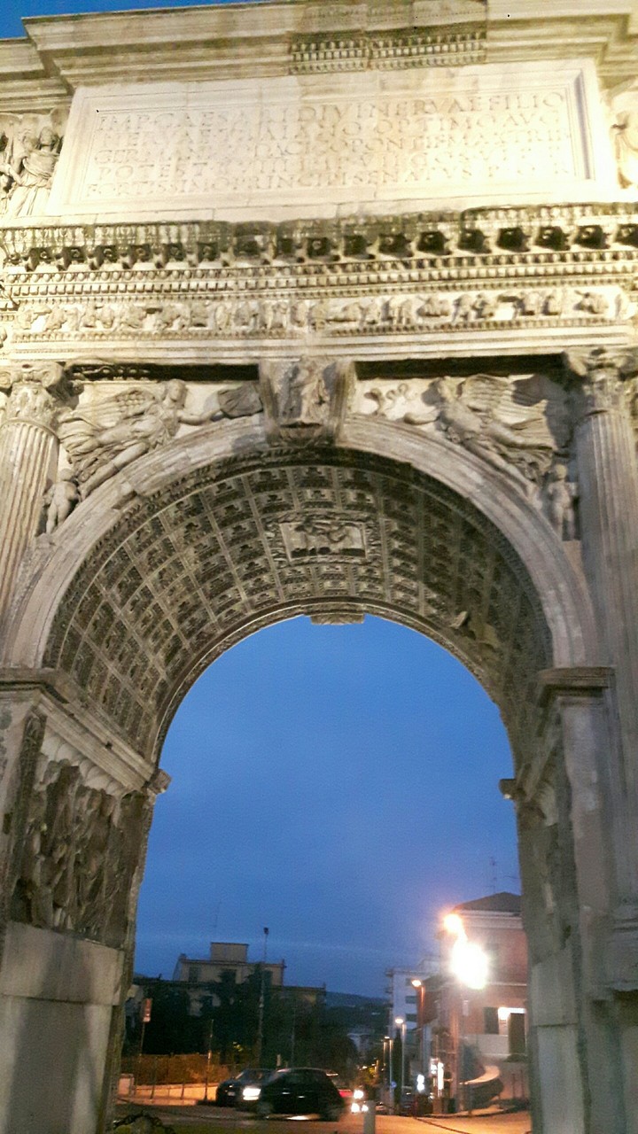 arco di Traiano