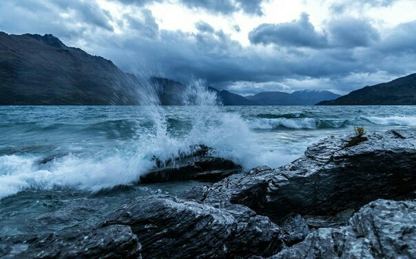 море