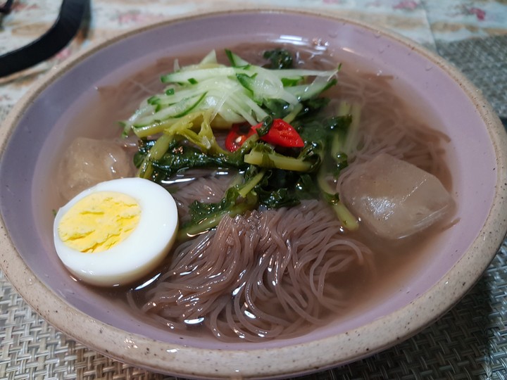 물냉면