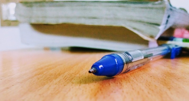 blue pen