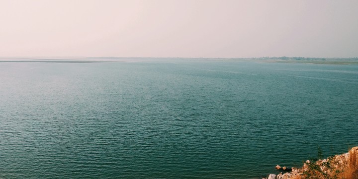 lake water  jhumri tilaiya