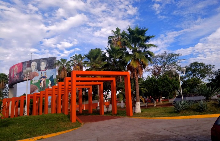 GLORIETA, CD.ALTAMIRANO, GRO.