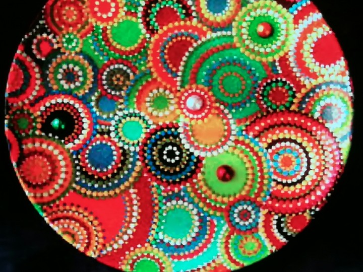 the point on the pottery