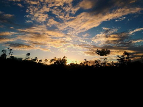 Clouds out loud