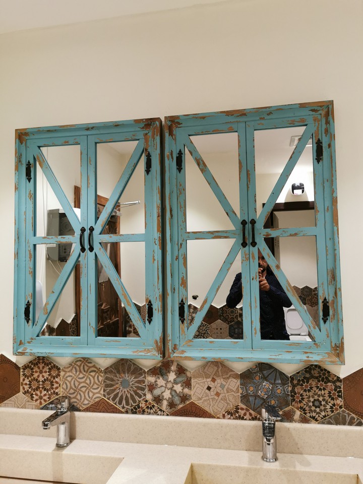 A mirror.