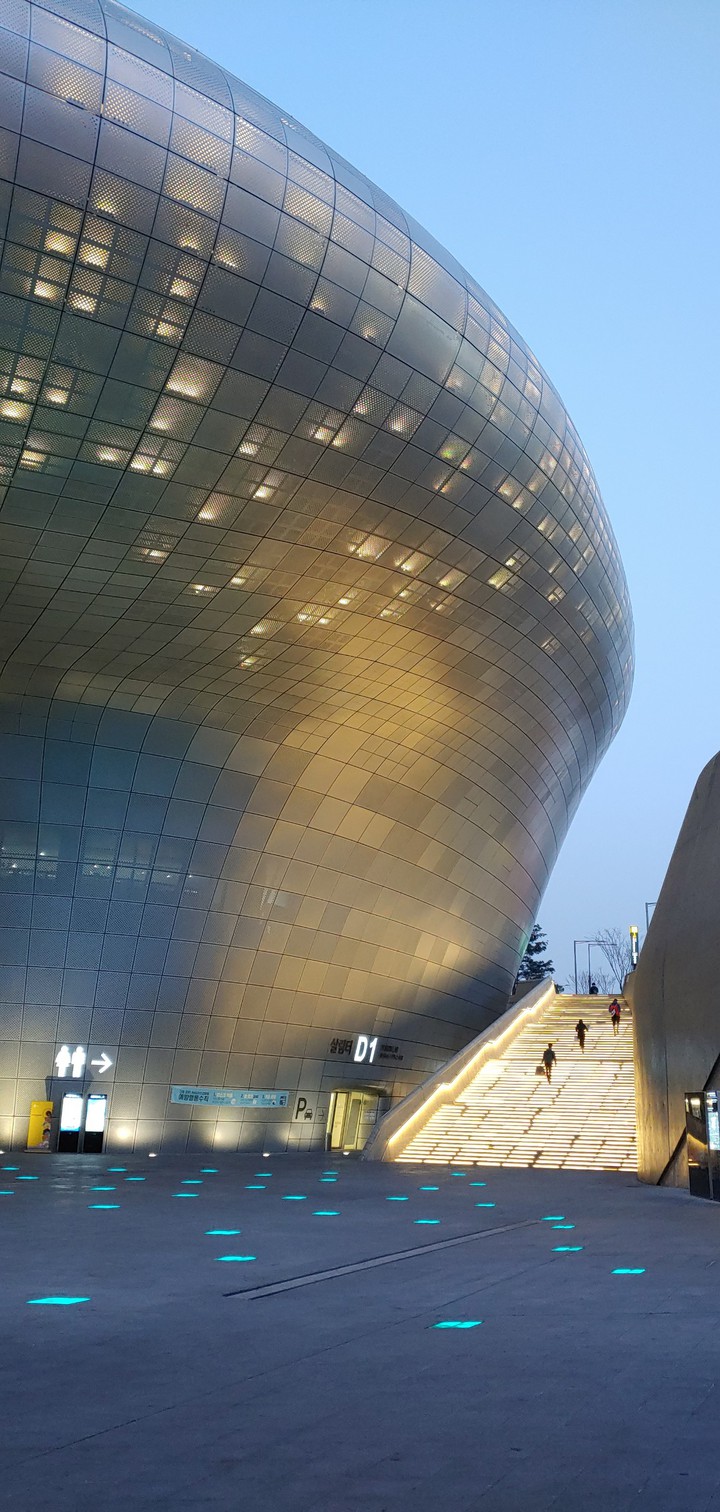 DDP(DongDaeMun Design Plaza)