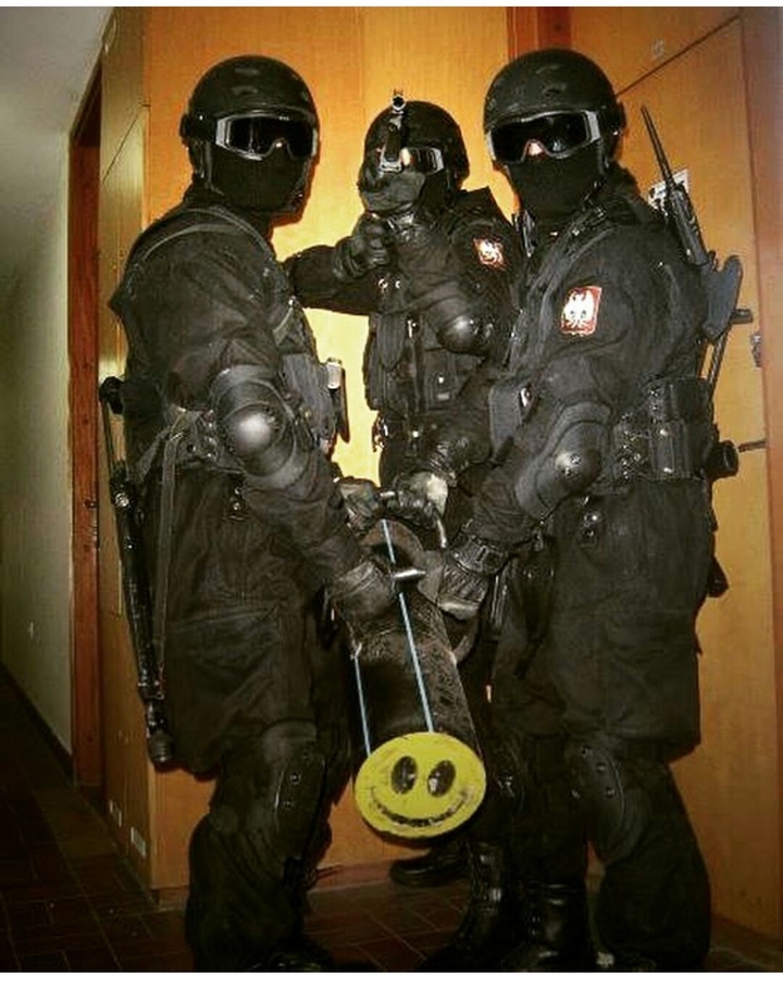 Smile special forces
