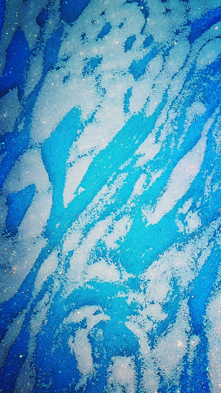 blue bath bomb with filter