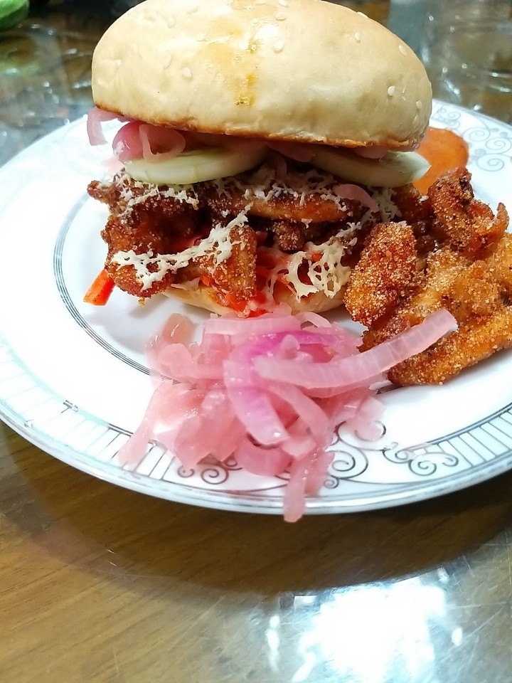 pickled onion & crispy chicken burger