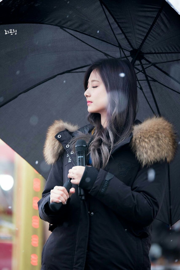 Feeling chou tzuyu