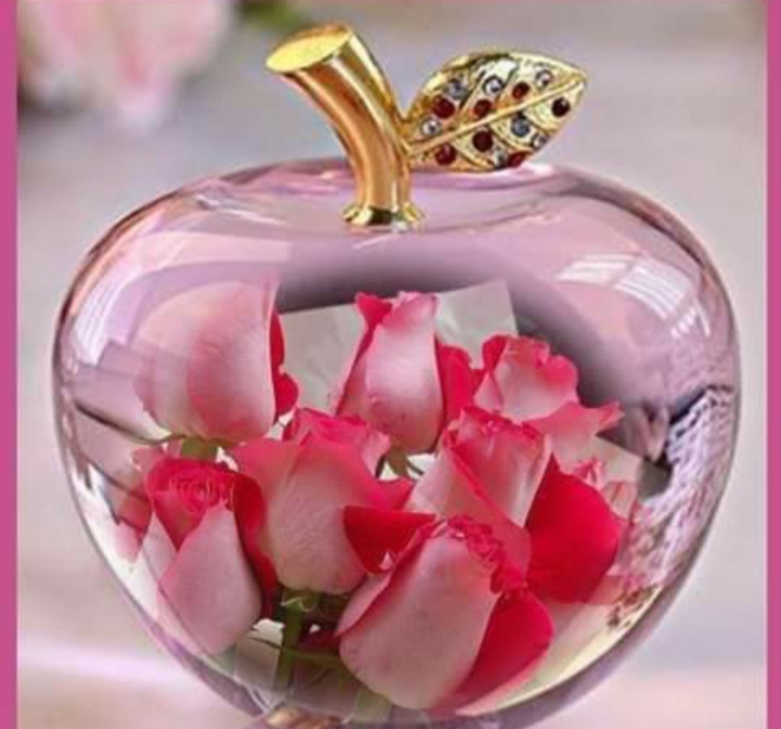 Roses in a ?