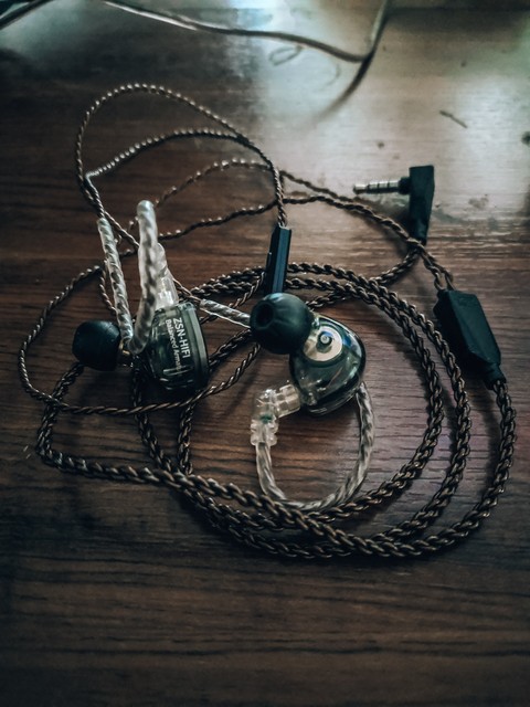 Simple In-ear headset