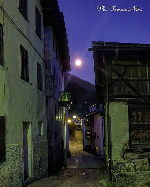 Full moon in Val di Peio