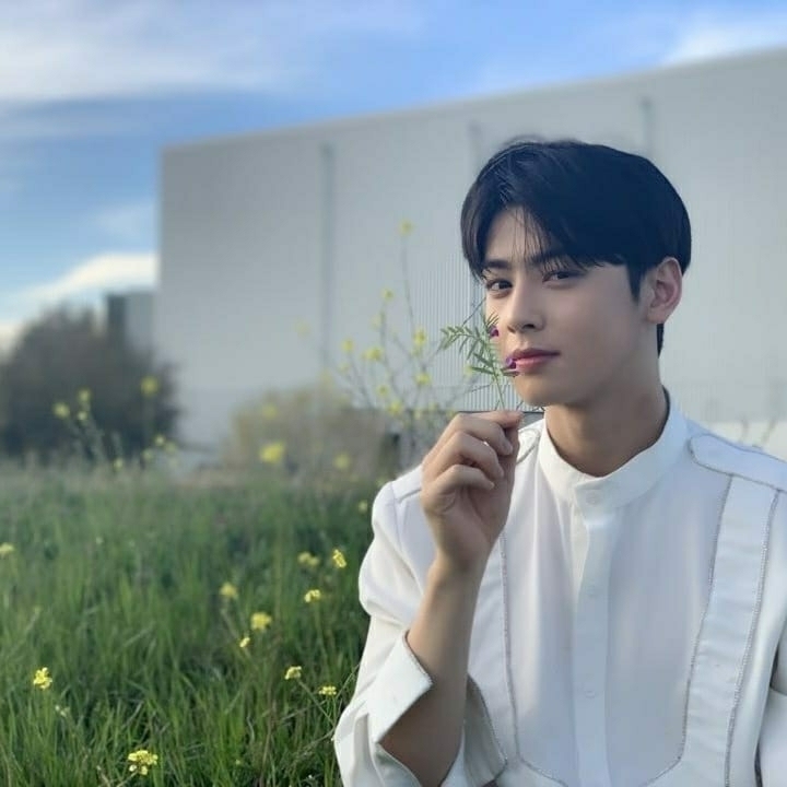 Eun Woo