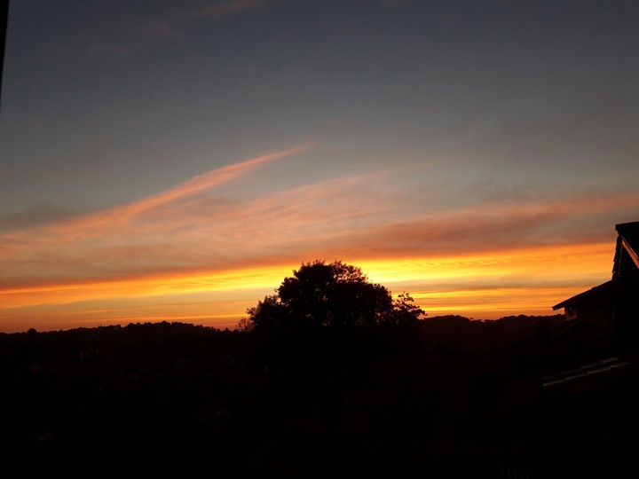 céu laranja