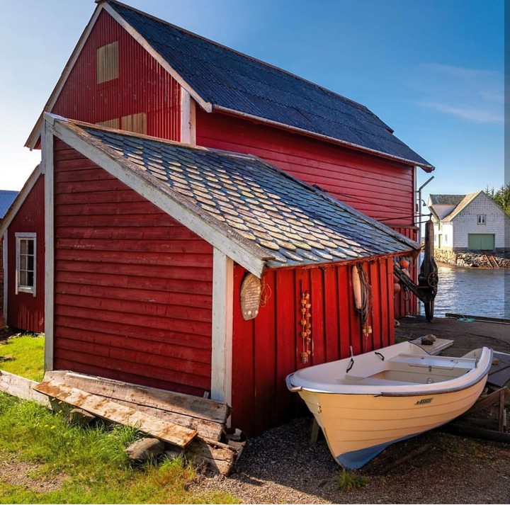 ?⛵