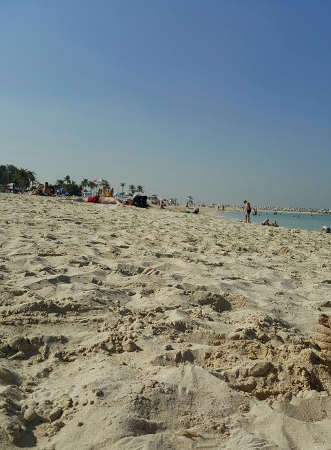 Dubai)))))
