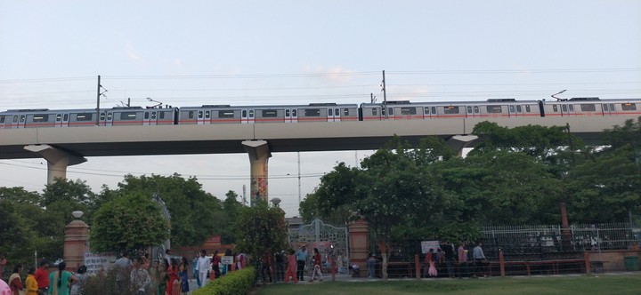 Delhi Metro ( 80 )