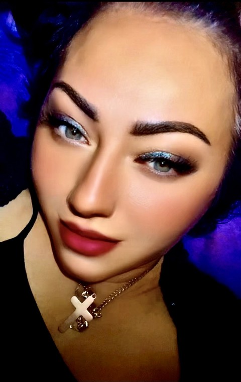 Cheek, Eyebrow, Lips