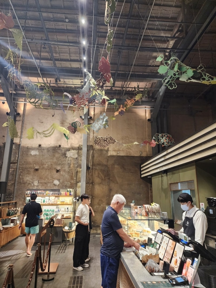 Cinema converted into restaurant