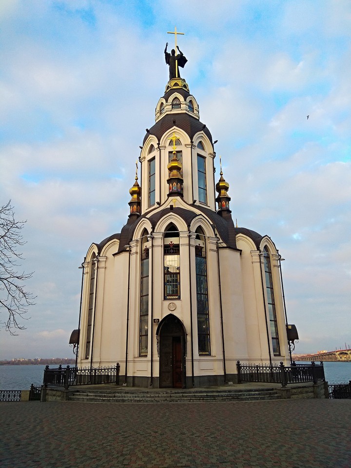 церковь
