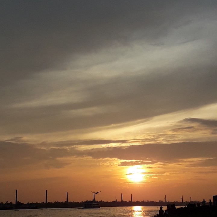 Sun Down ********