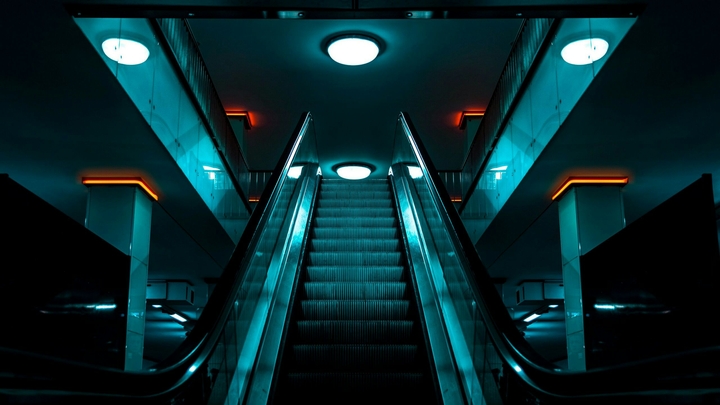 escalator-stairs-lighting-construction-room