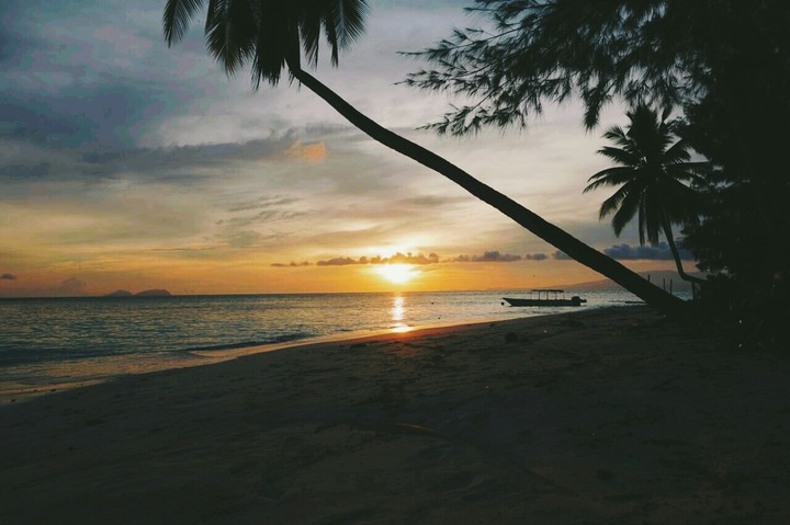 Sunrise...Wondeful Raja ampat
