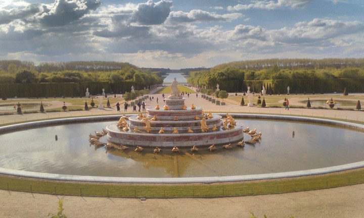 Versailles