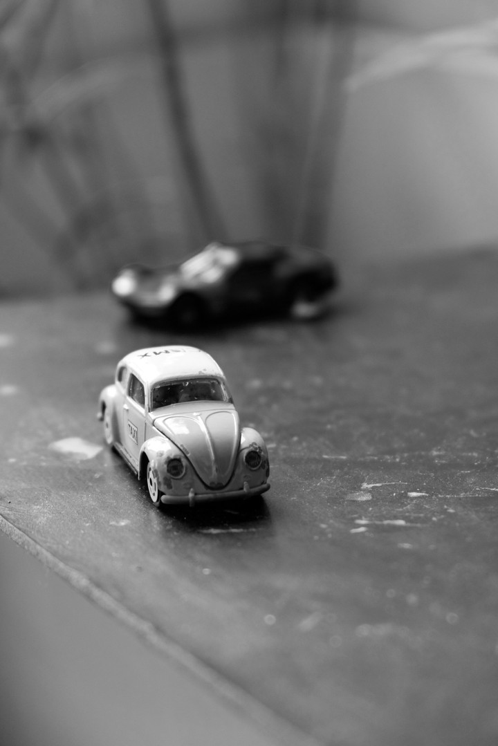 monochrome.