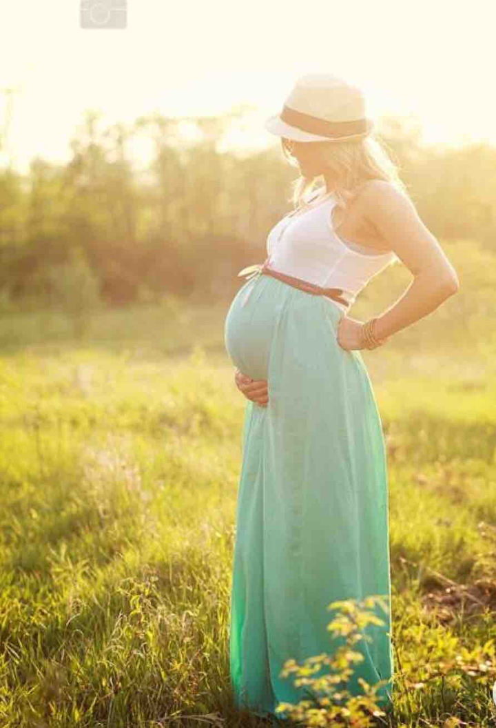 Maternity fashion
