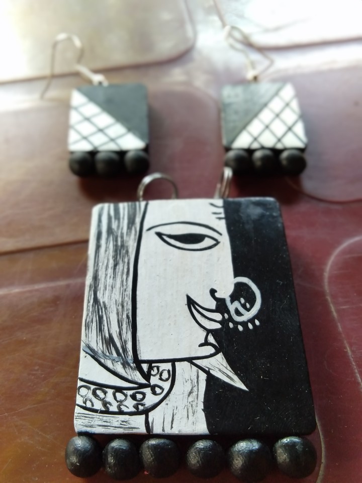 Jewellery of clay