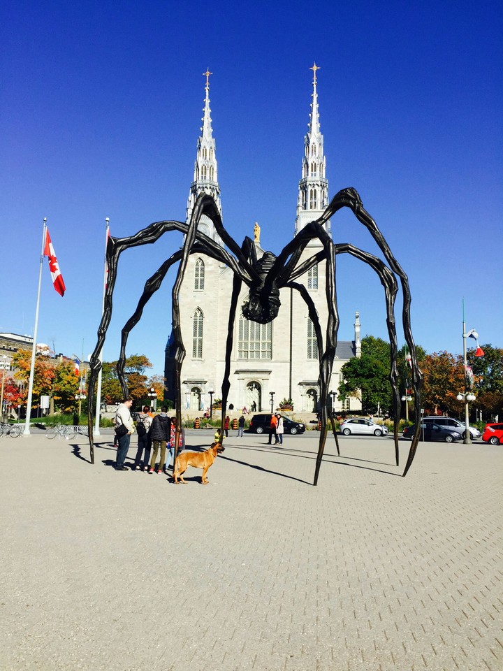 Maman Statue