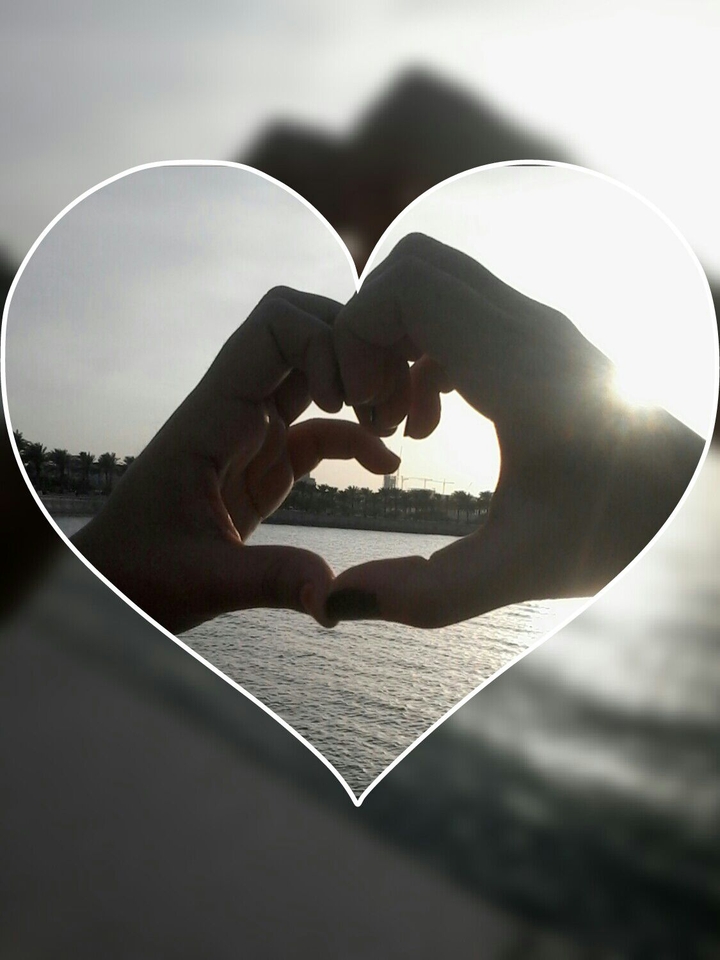 Form's Heart With Hand's ♡