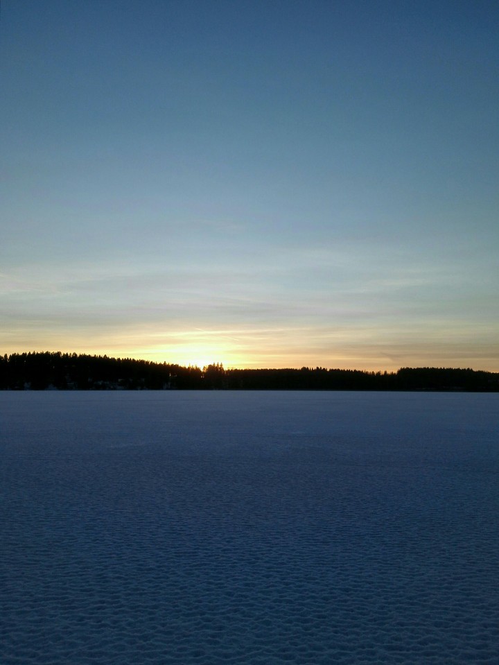 Bright horizon