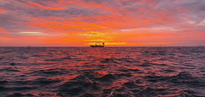 sunrise and ship no1