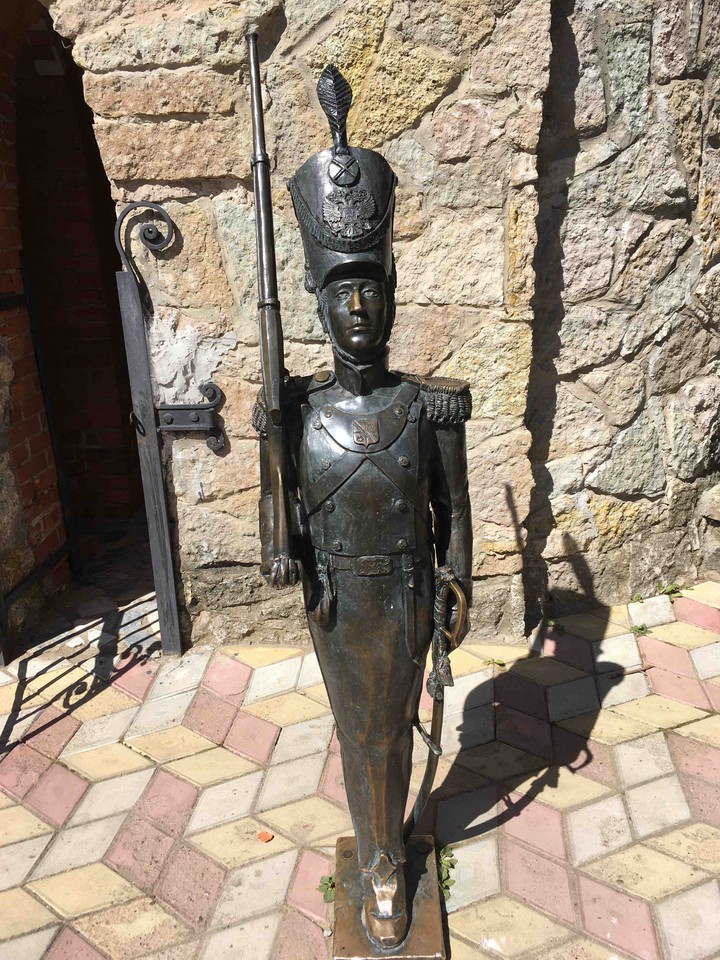 стойкий оловянный солдатик