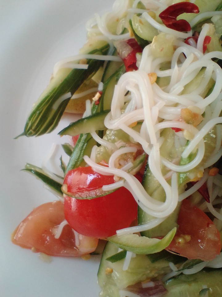 Papaya Salad with rice noodles