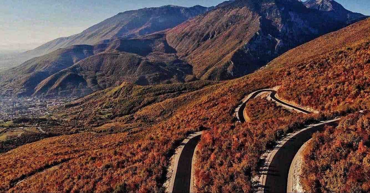 peklena Road