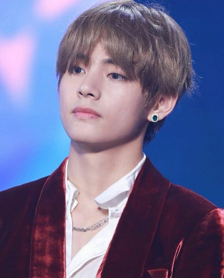 cute v ??