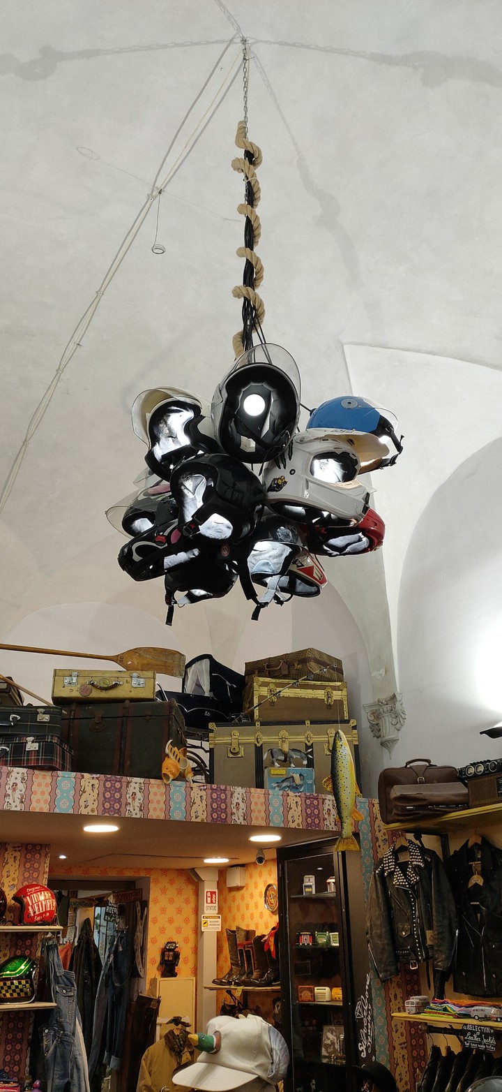 HELMET COMPOSITION
