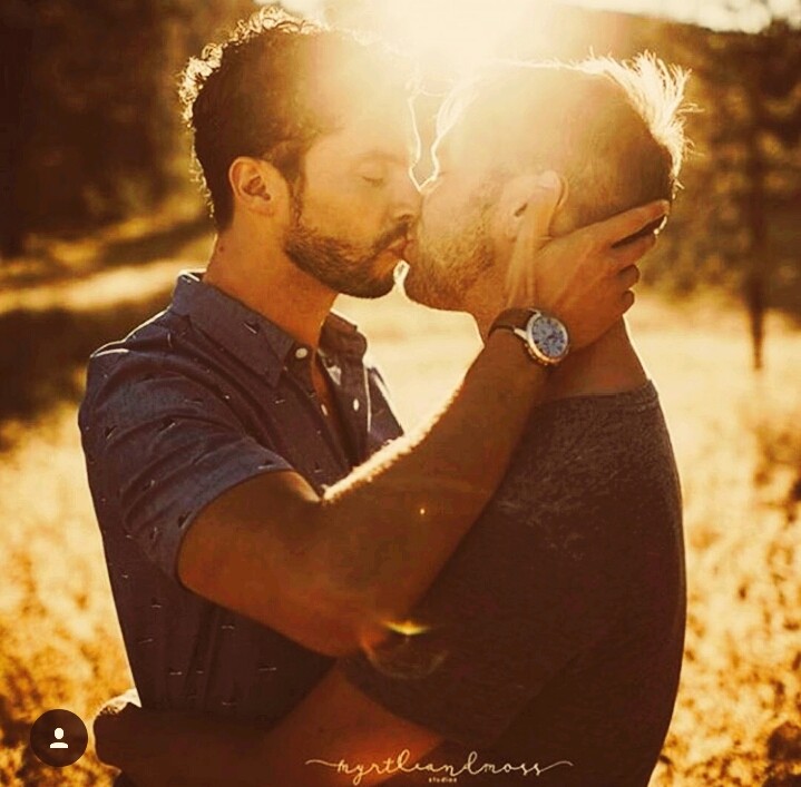 Kiss